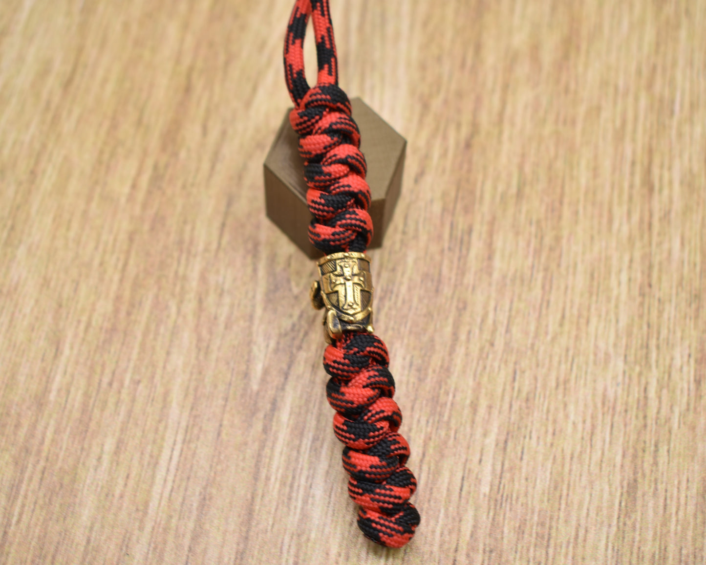 Lanyard and Zipper Pull Combo - Templar Knight with Red/Black Paracord