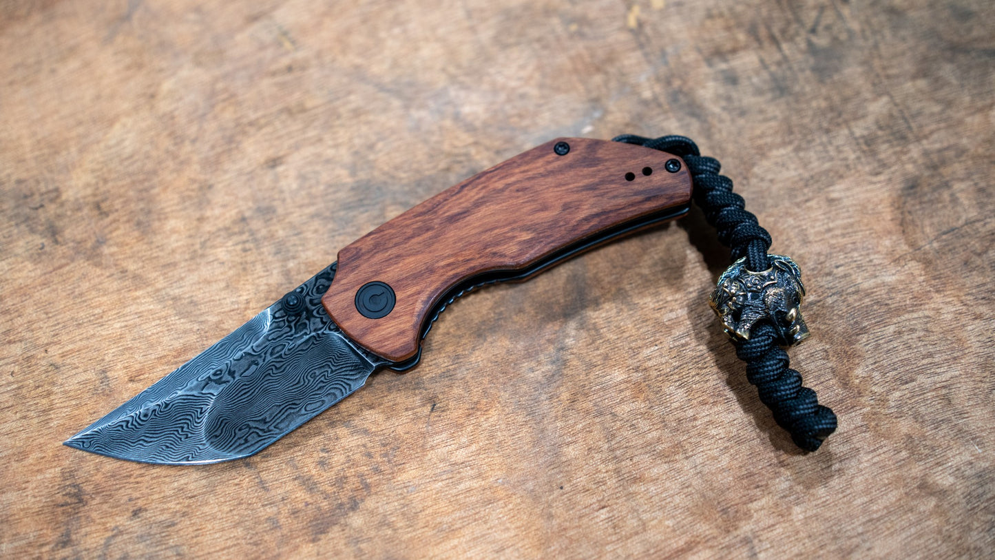 Custom Lanyard Service - Lanyard on knife